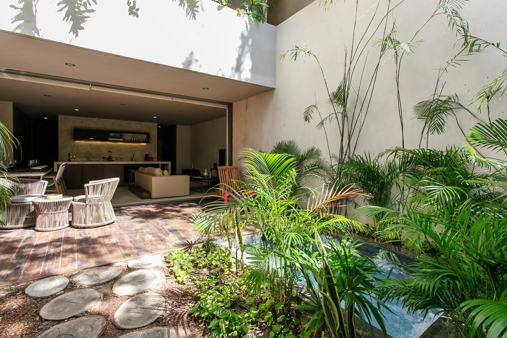 Eco-Chic Design Condos Wrapped In Nature'S Elements By Stella Rentals Tulum Room photo